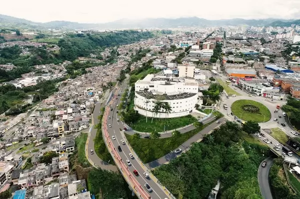 Estudio de movilidad en la Doble Calzada Avenida del Río, Pereira